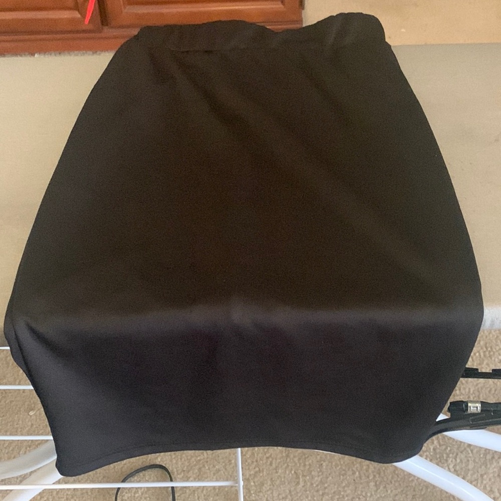 Rainbow pencil skirt in size medium.